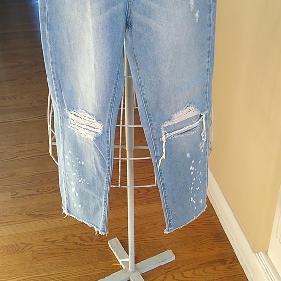 BDG Distressed Jeans - Picture 3 of 16